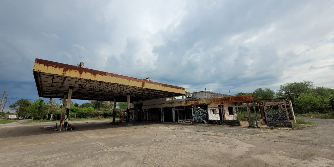 Misterio en Funes: el recurrente suceso en la Shell abandonada que alertó al Municipio